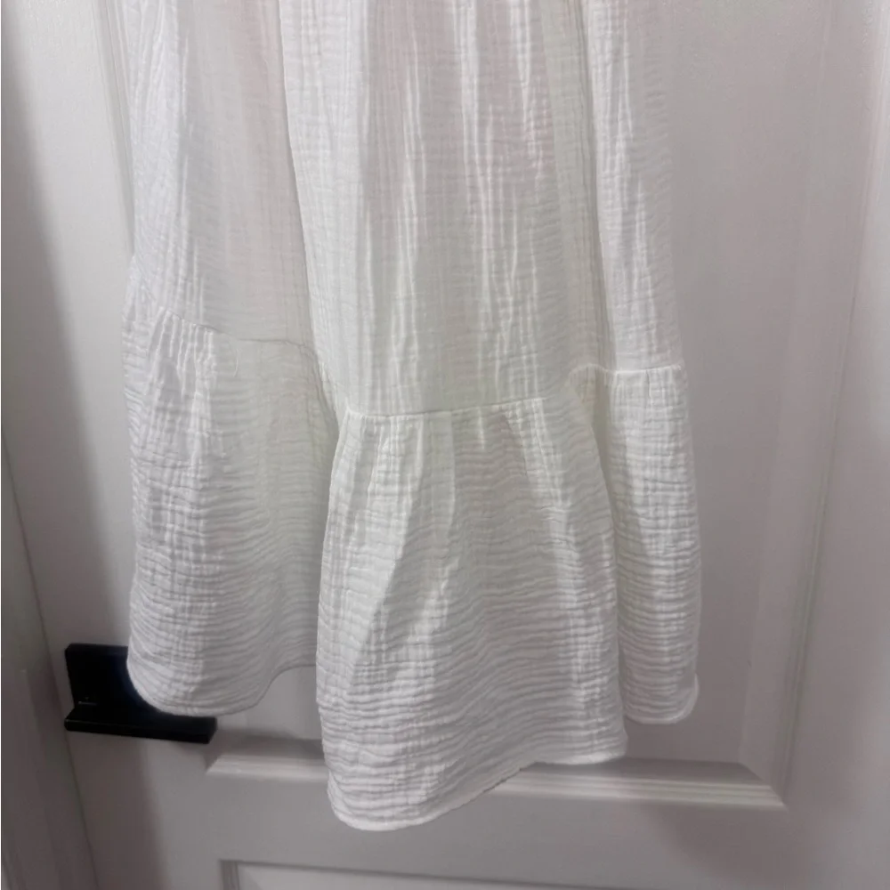 Magaschoni White V-Neck Dress - Picture 8 of 10